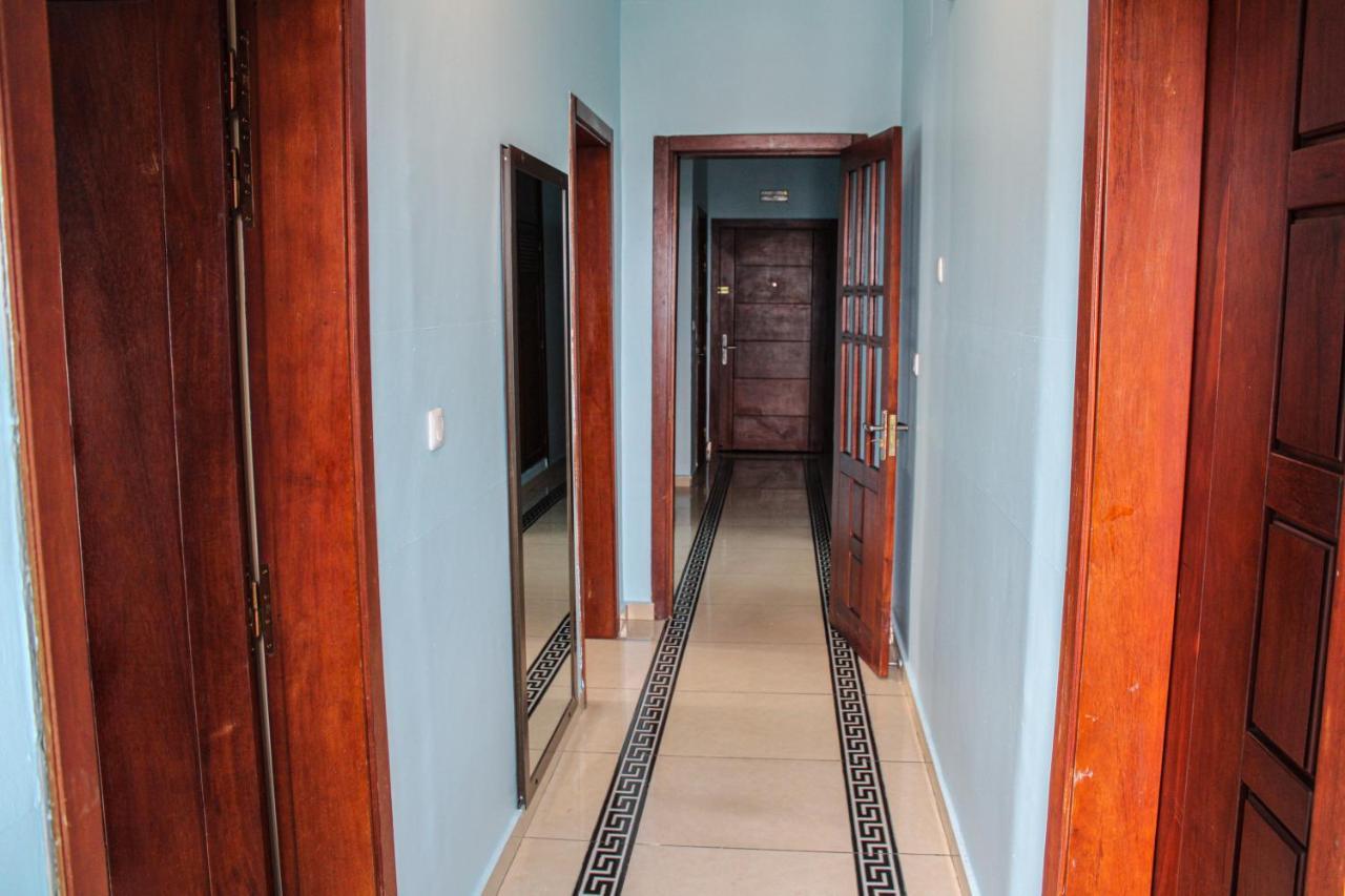 Residence Le Carat Bonapriso Douala Exterior photo