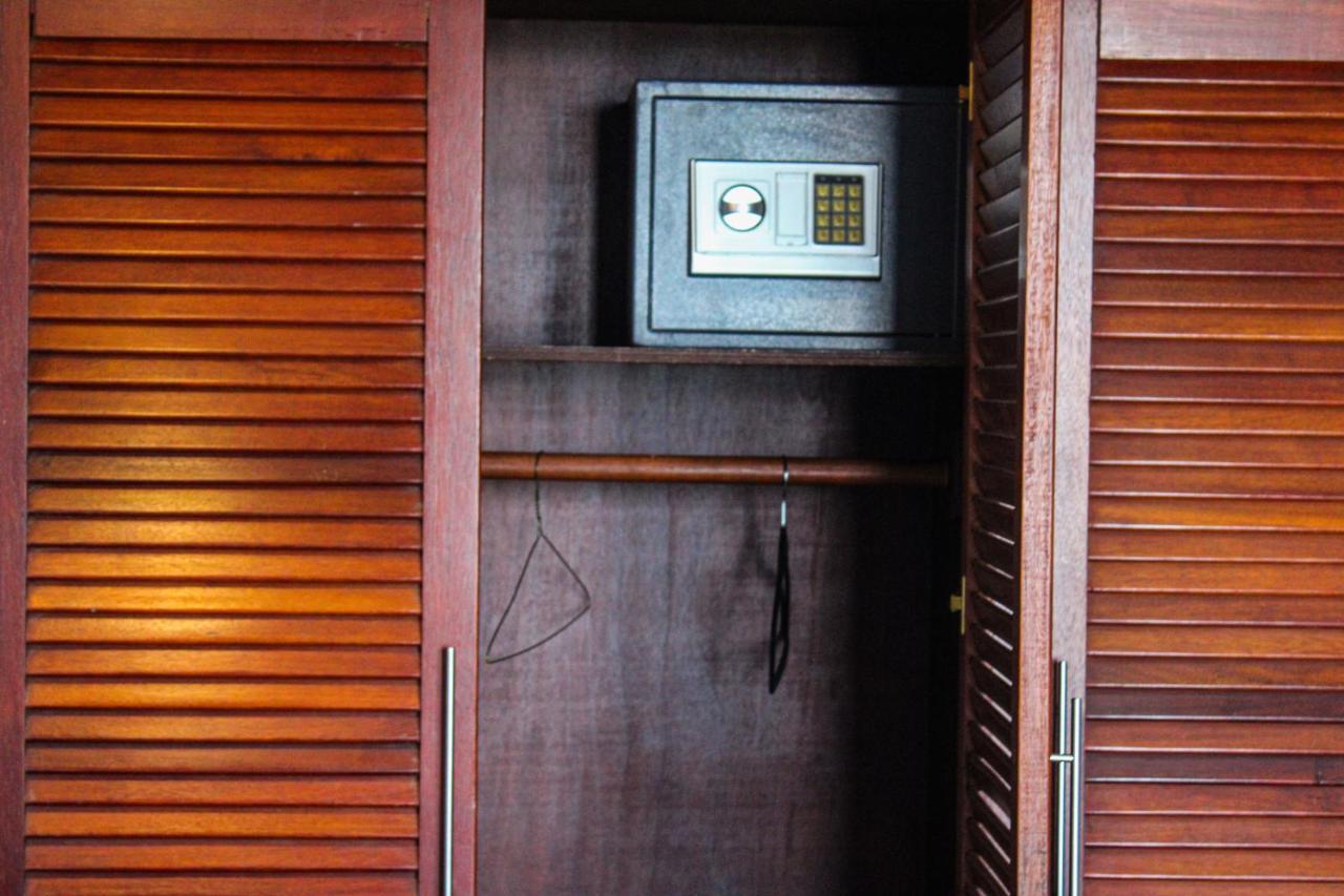 Residence Le Carat Bonapriso Douala Exterior photo