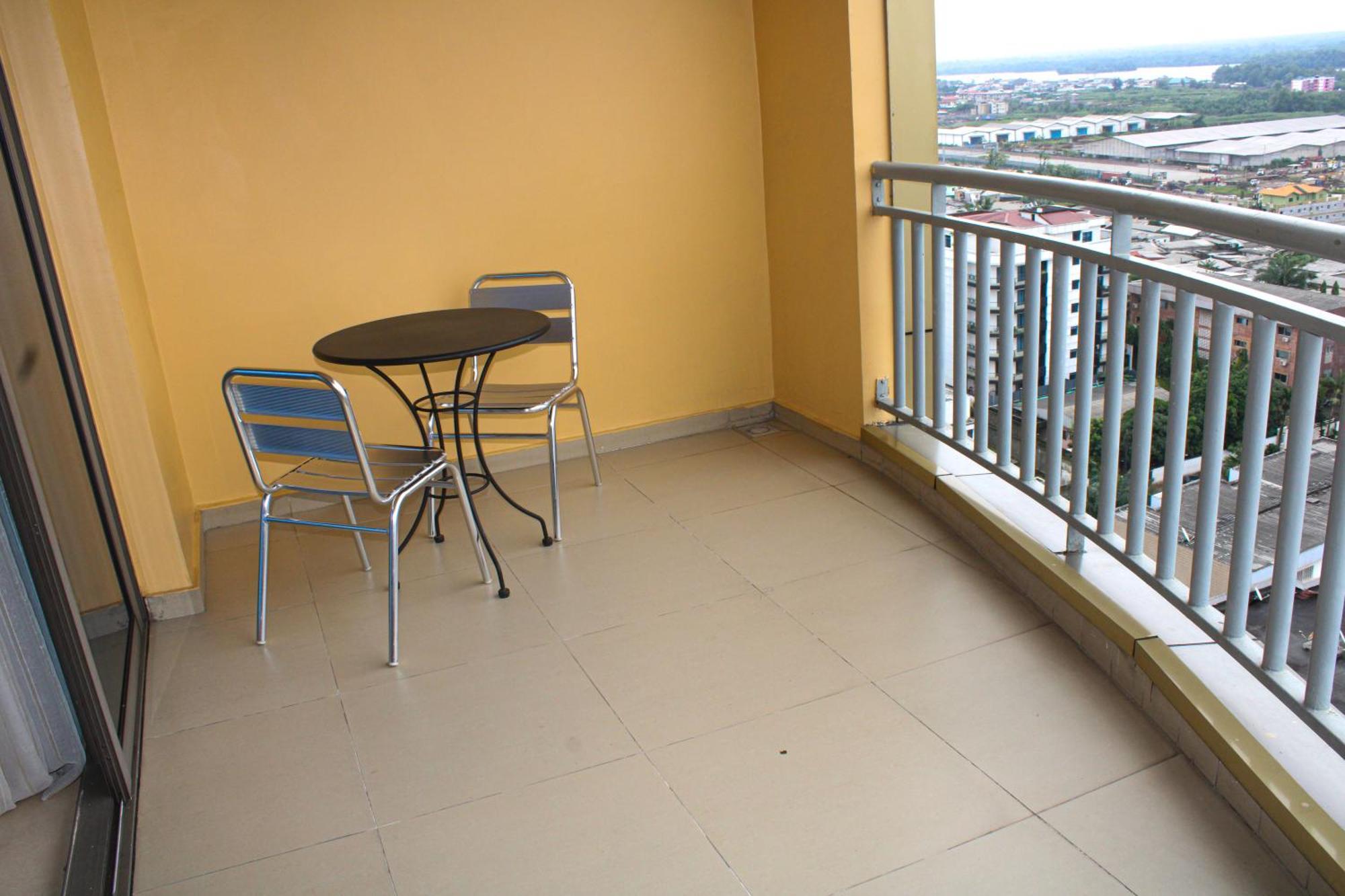 Residence Le Carat Bonapriso Douala Exterior photo